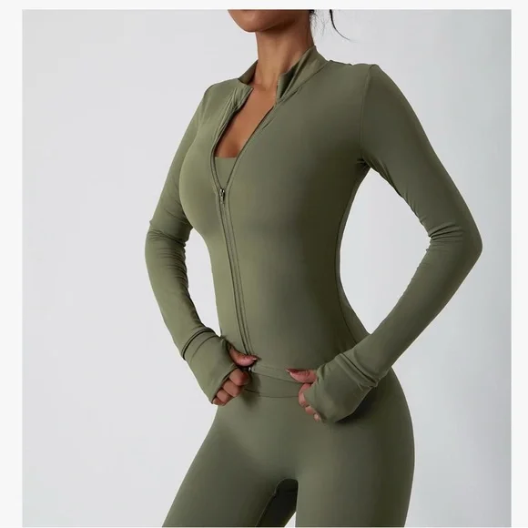 Women’s 3 Piece Workout Set – Sports Bra, Leggings & Jacket with Thumbholes - Picture 3 of 4